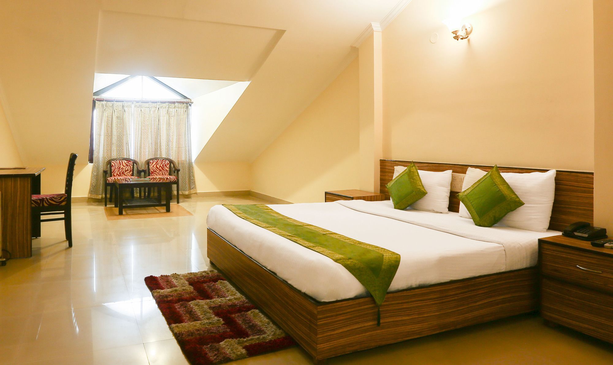Treebo Trend Gk Conifer Hotel Дхарамсала Екстериор снимка